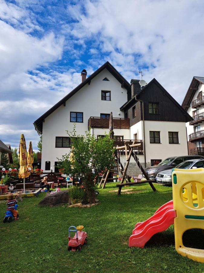 U Bernardyna Hotel Harrachov Eksteriør billede